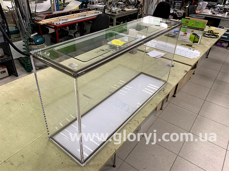 Акваріум з комбінованими швами