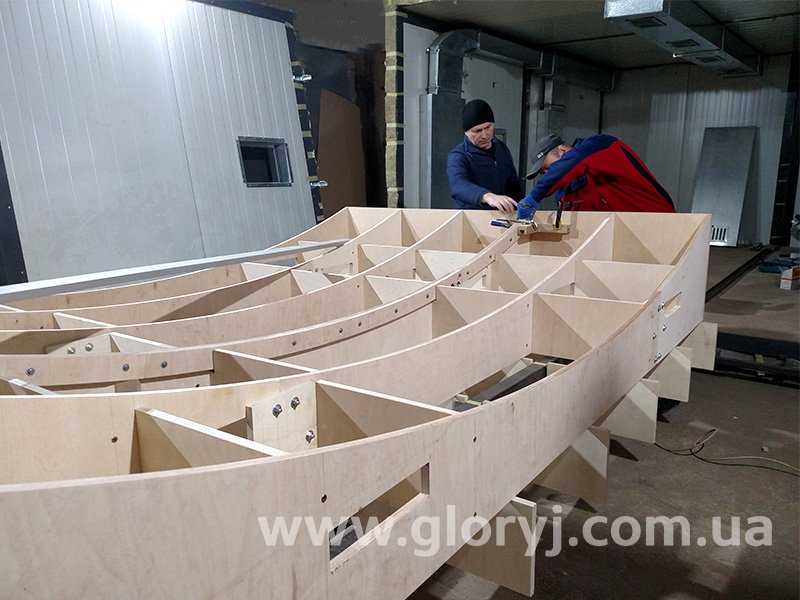 Розробка та виготовлення унікальних матриць, форм для термоформінгу акрилу (органічного скла)