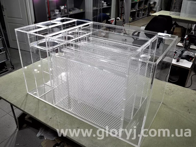 Виготовлення додаткового обладнання з акрилу для акваріумів