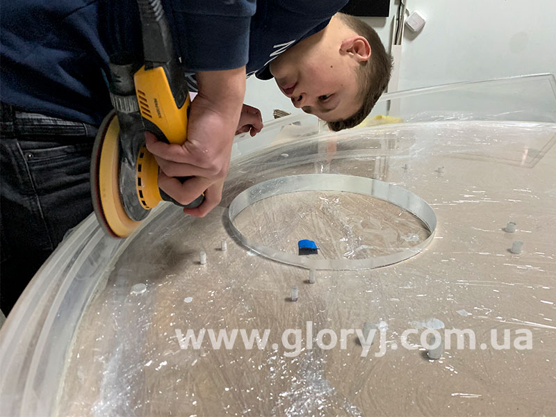 Реставрація виробів з акрилу