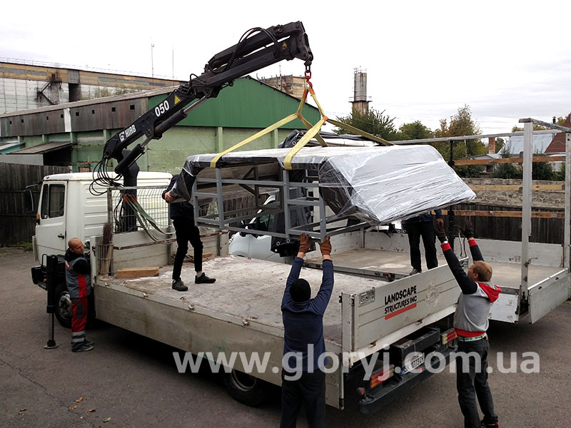 Виготовлення унікальних металевих підставок (оснащень) для переміщення та транспортування тяжких деталей з акрилу (органічного скла)