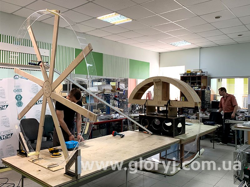 Уникалиный подход к изготовлению деталей из оргстекла (акрила)